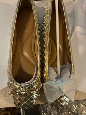 Easy Spirit Women's Gold Woven Ballet Flats size 8 1/2